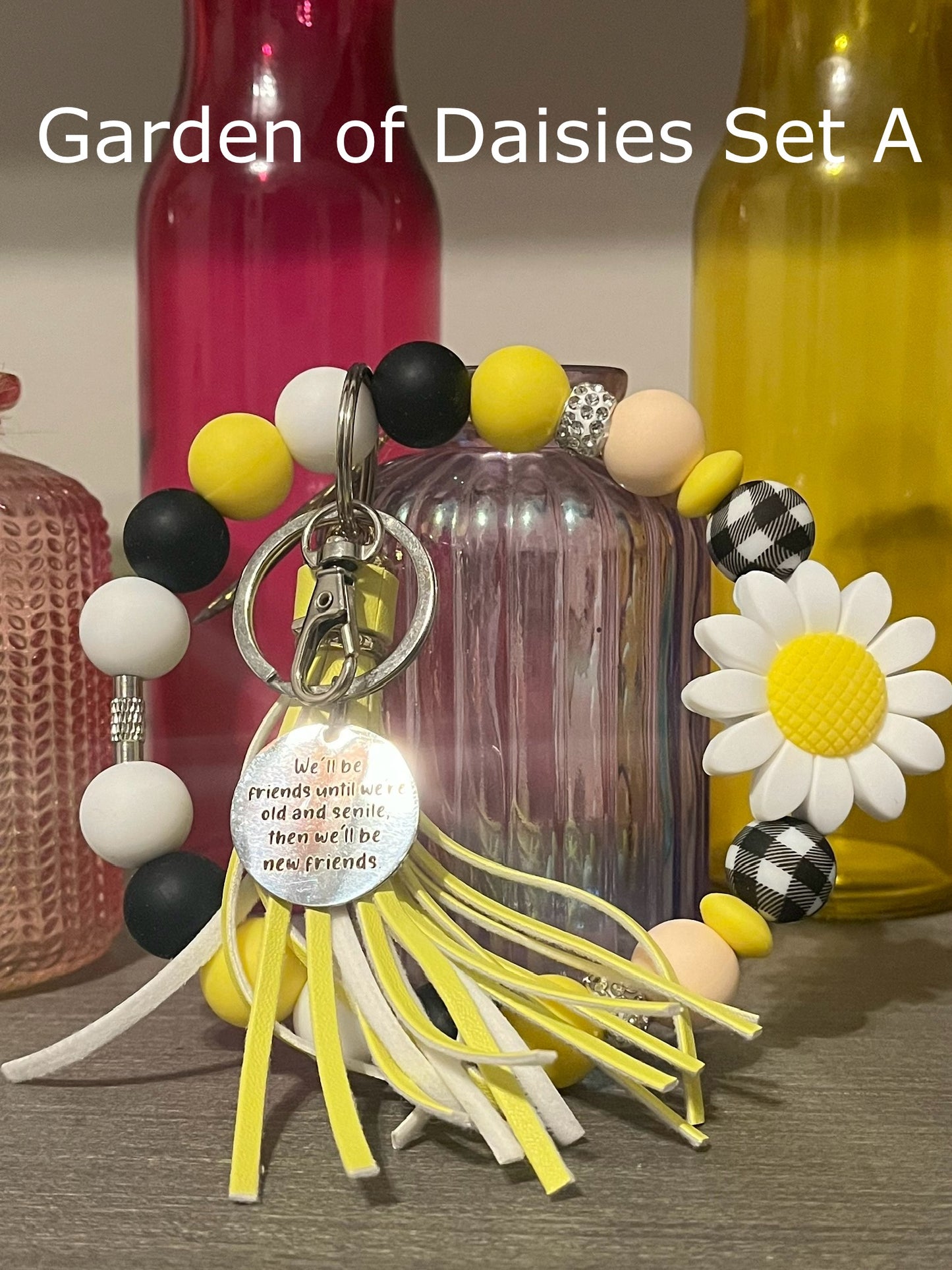 Garden of Daisies Wristlet Sets