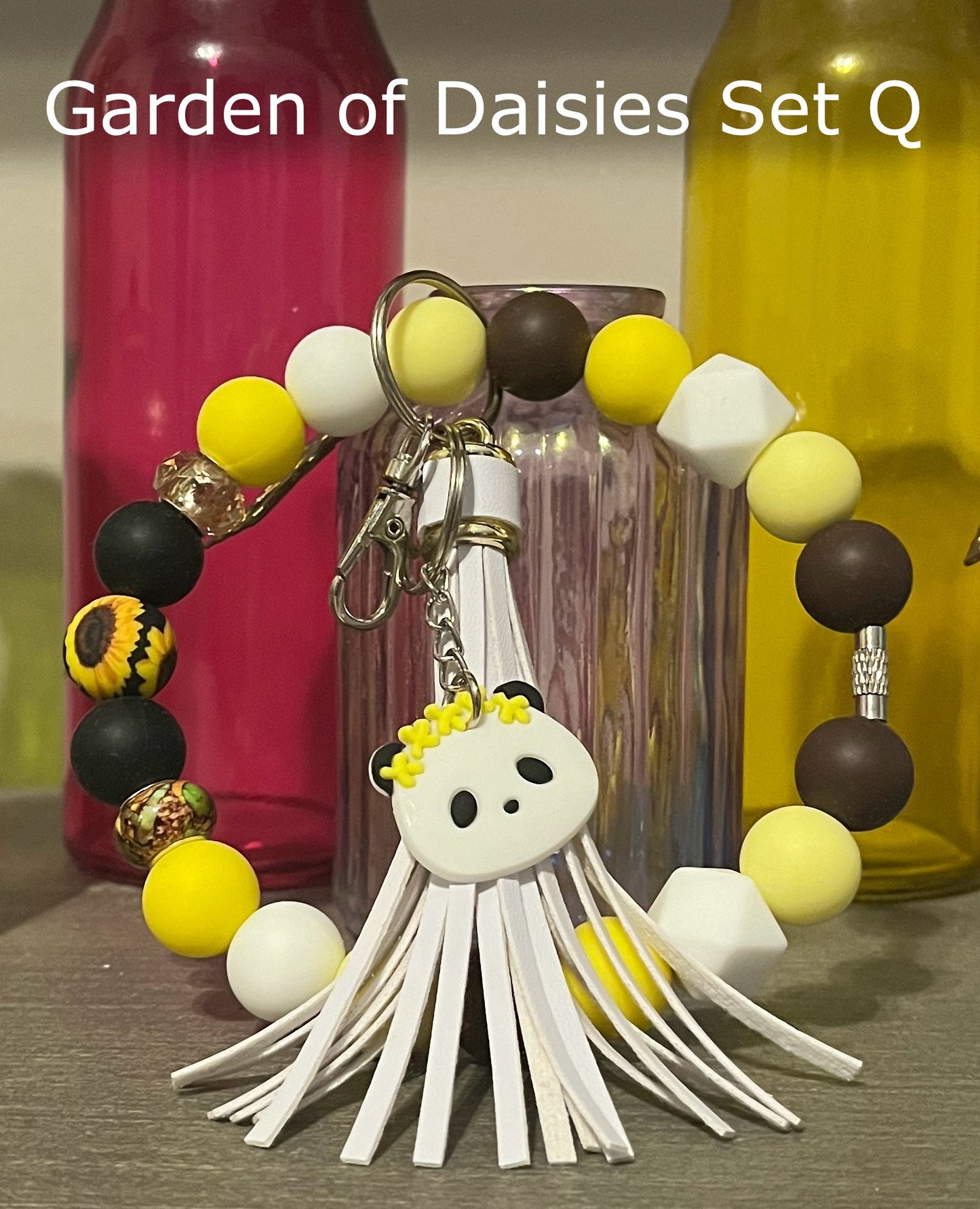 Garden of Daisies Wristlet Sets